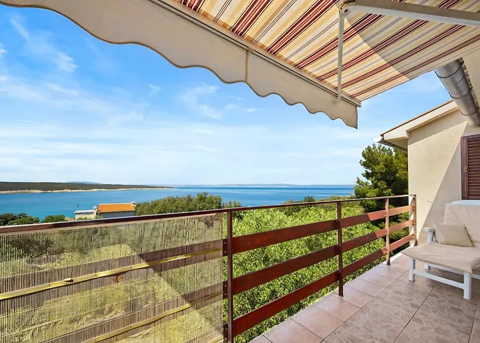 Anamar Apartments & Rooms