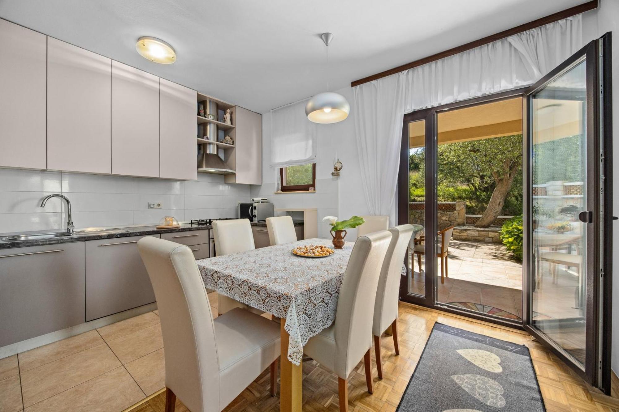 Anamar & Apartman *
