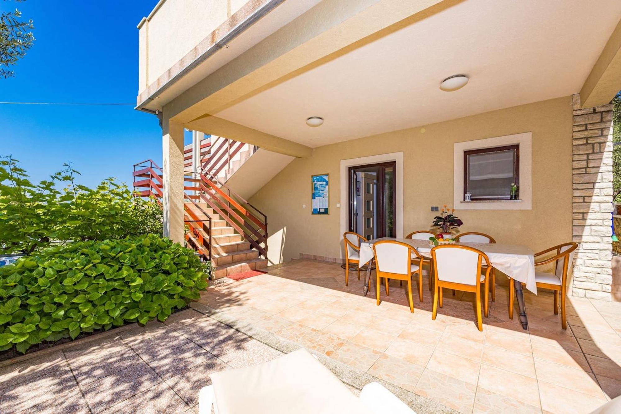 Anamar & Apartment Supetarska Draga