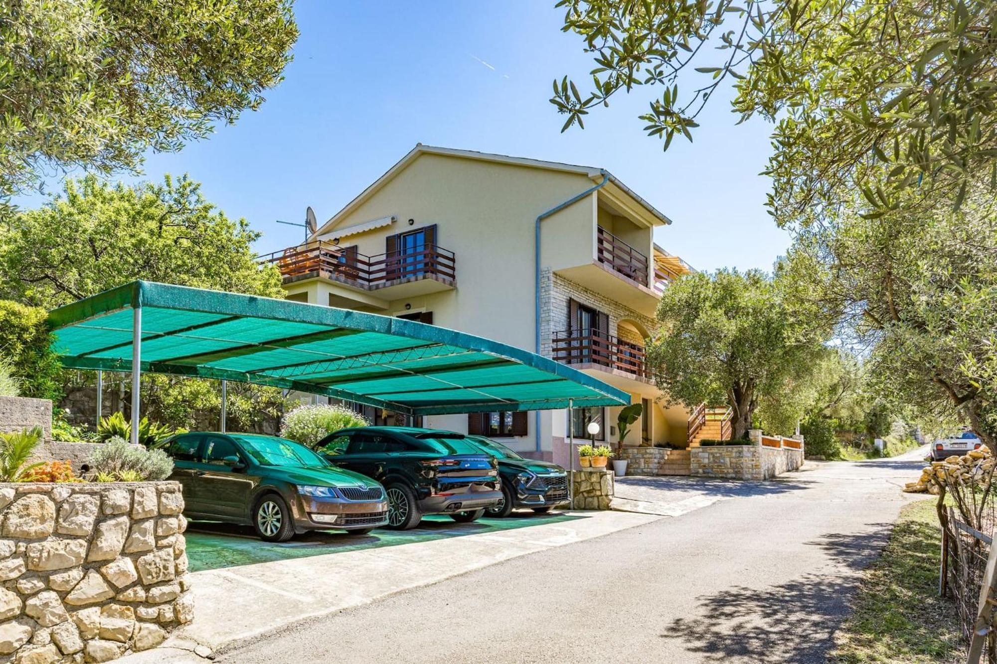 Apartment Anamar & Supetarska Draga