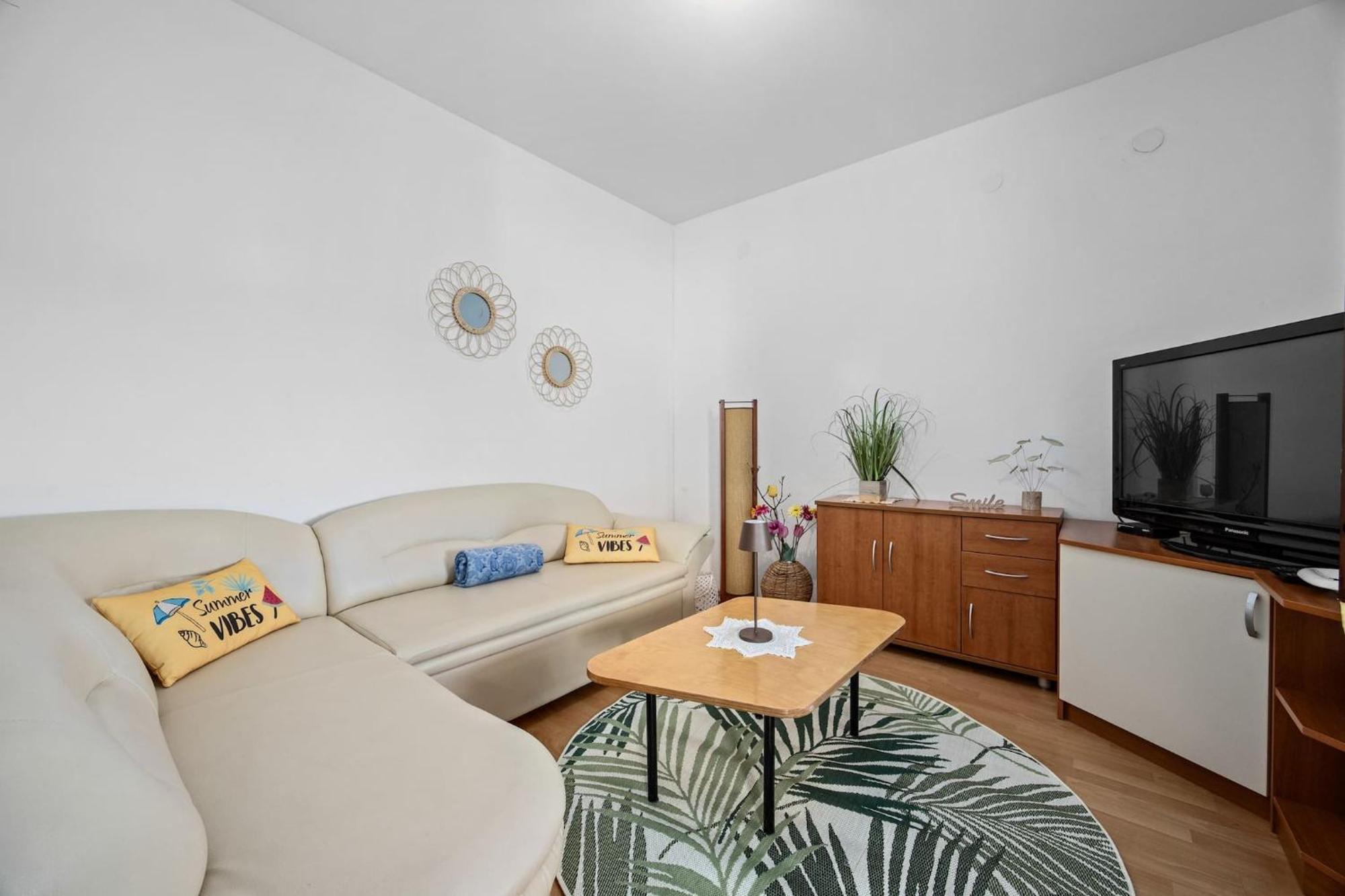 Apartment Anamar & *